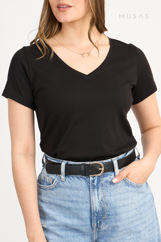 POLO ESENCIAL MICAELA - NEGRO