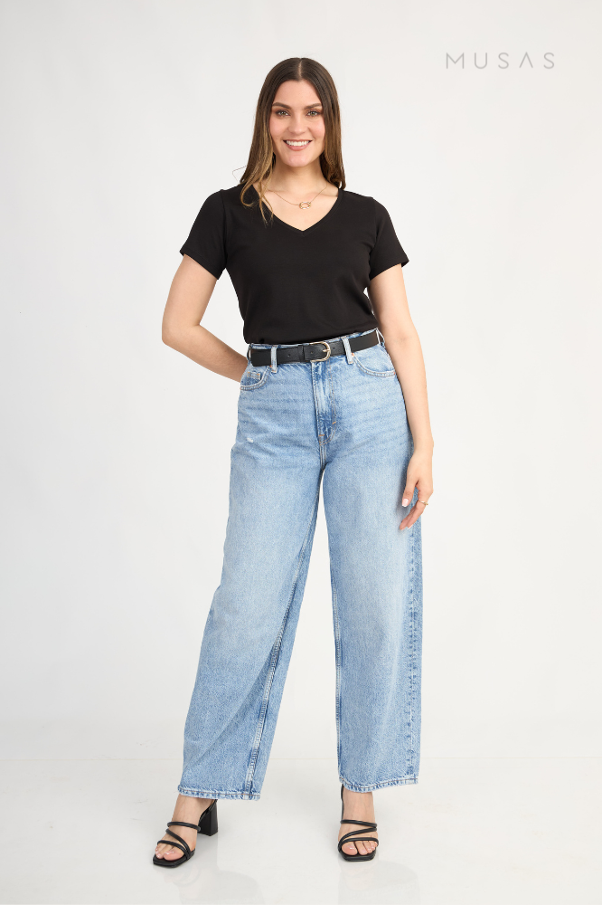 POLO ESENCIAL MICAELA - NEGRO