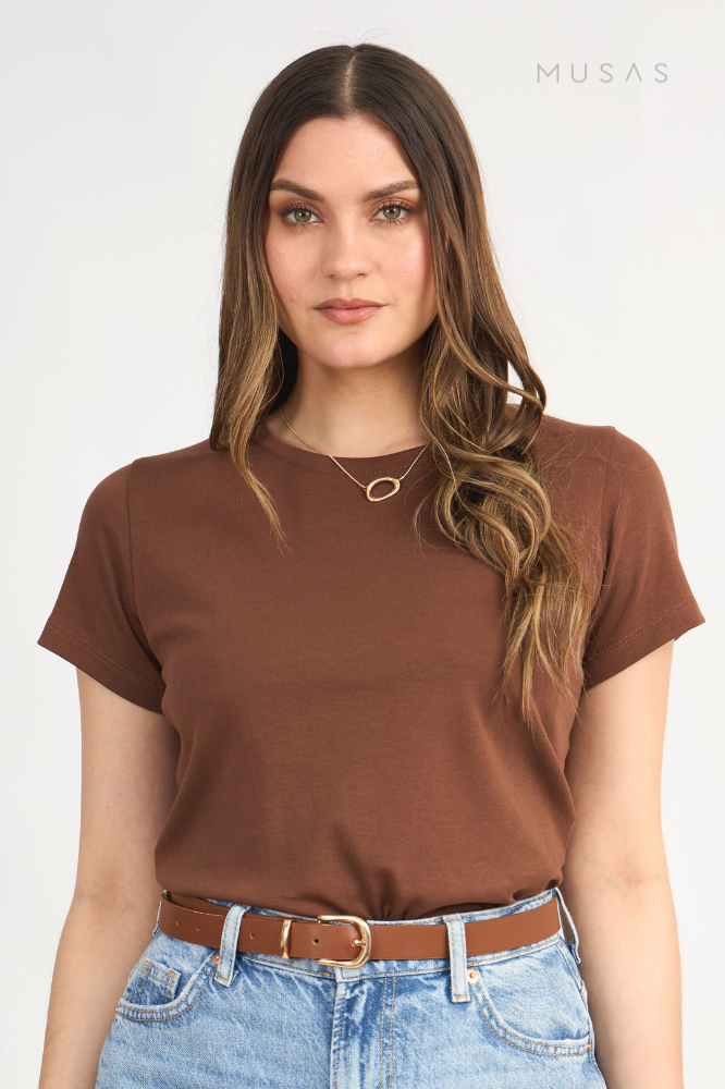 POLO ESENCIAL LUCIANA - CHOCOLATE